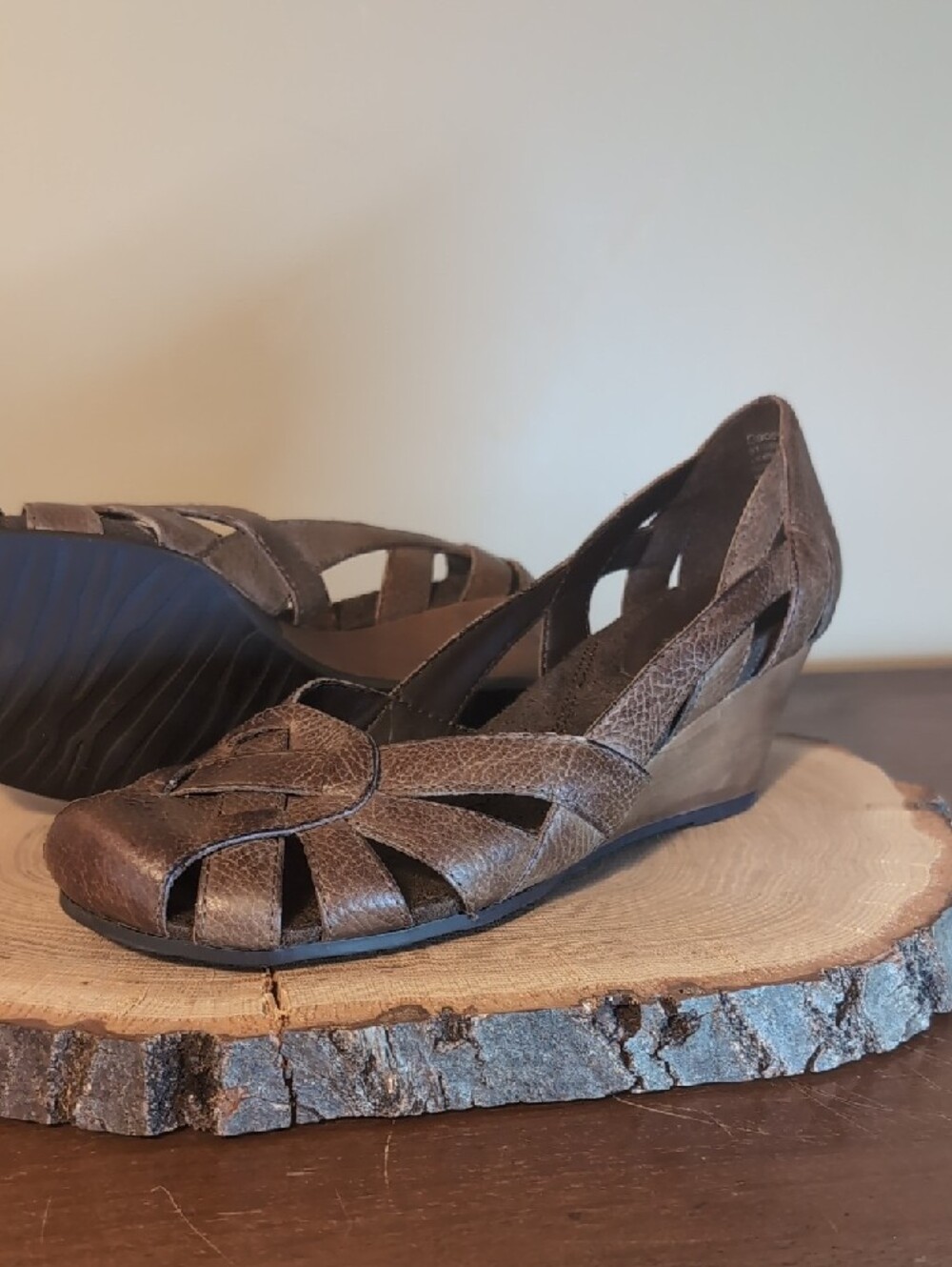 NWT Baretraps Brown Leather Dacey Huarache Sandal Womens Wedge 9 - Picture 7 of 15